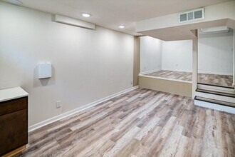 10 Bradford Ln in Madison, WI - Building Photo - Building Photo