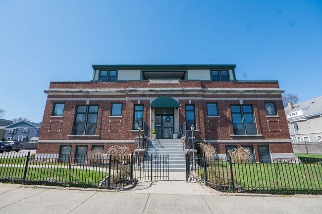 property at 15 Parrott St
