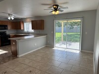 32 President Ln in Palm Coast, FL - Foto de edificio - Building Photo