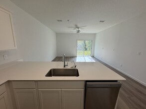 681 Holly Lks Dr in Orange Park, FL - Building Photo - Building Photo