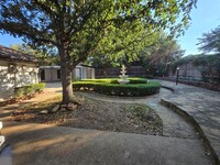 1110 Wilshire Dr in Trophy Club, TX - Foto de edificio - Building Photo