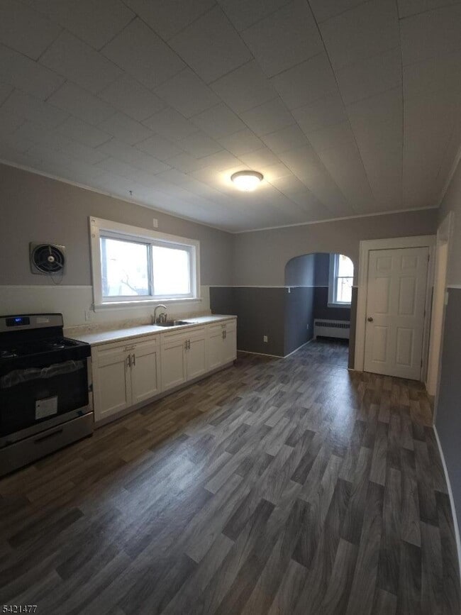 163 Meade Ave in Passaic, NJ - Building Photo - Building Photo