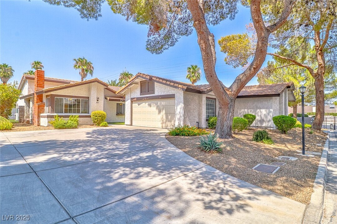 4413 Live Oak Dr in Las Vegas, NV - Building Photo