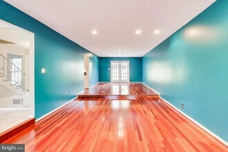 1718 Crestview Dr in Rockville, MD - Building Photo - Building Photo