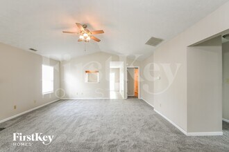 5815 Victory Ave, Unit 1 in Indianapolis, IN - Building Photo - Building Photo