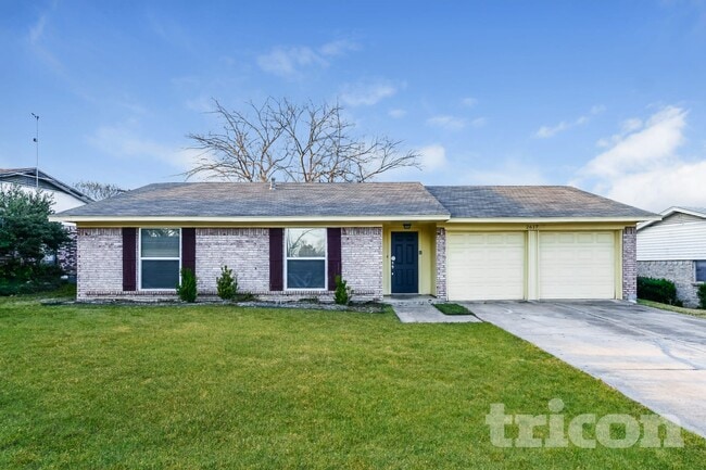 property at 2617 Spiceberry Ln