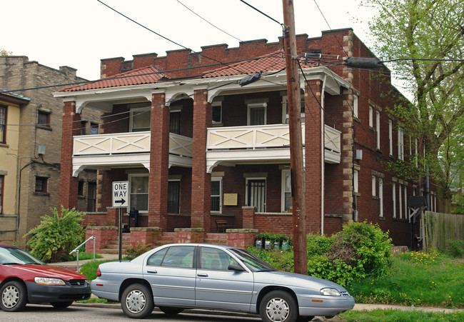 1605 Quarrier St in Charleston, WV - Building Photo - Building Photo