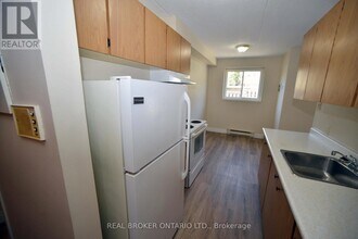 15 Wellington Rd 124 in Erin, ON - Building Photo - Building Photo