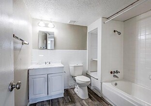 2910 Prichard Ln in Dallas, TX - Building Photo - Building Photo