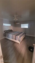 14713 Nantucket Rd in North Fort Myers, FL - Foto de edificio - Building Photo