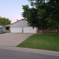 761 Trailsway Ln, Unit 761 Trailsway Lane in Neenah, WI - Building Photo