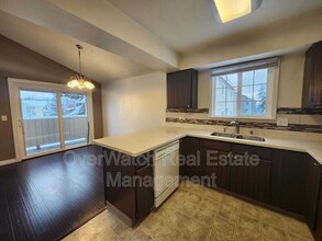 1810 Congress Cir in Anchorage, AK - Building Photo - Building Photo