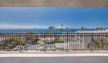 Ocean House on Prospect Apartment Homes in La Jolla, CA - Foto de edificio - Building Photo