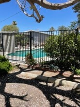 68080 Durango Rd in Cathedral City, CA - Building Photo - Building Photo