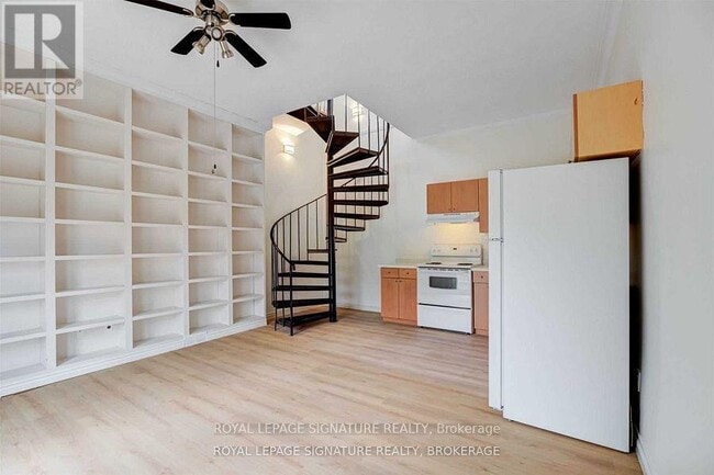 property at 22 Drury Ln