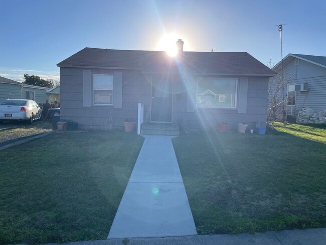 property at 219 W Ridge Rd