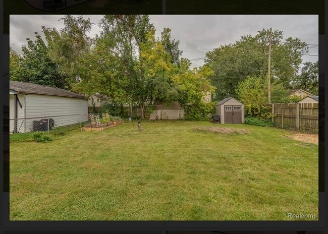 291 Dakota St in Ypsilanti, MI - Foto de edificio - Building Photo