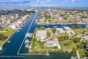 4446 San Juan Dr in Hernando Beach, FL - Building Photo