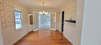 2626 N 73rd St in Wauwatosa, WI - Building Photo - Building Photo