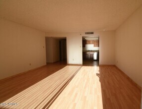 7870 E Camelback Rd in Scottsdale, AZ - Building Photo - Building Photo