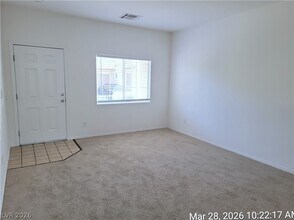 10516 Soneto Creek Ct in Las Vegas, NV - Building Photo - Building Photo