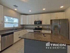 15406 Taurus Ct in Mascotte, FL - Building Photo - Building Photo