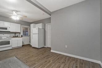 301 W Wilkes Barre St in Easton, PA - Building Photo - Building Photo