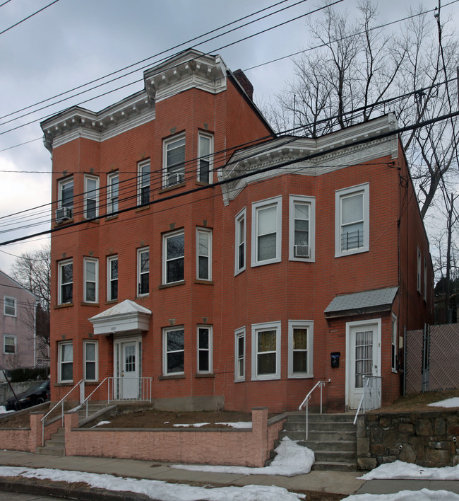 457-459 Locust St in Mount Vernon, NY - Building Photo - Building Photo