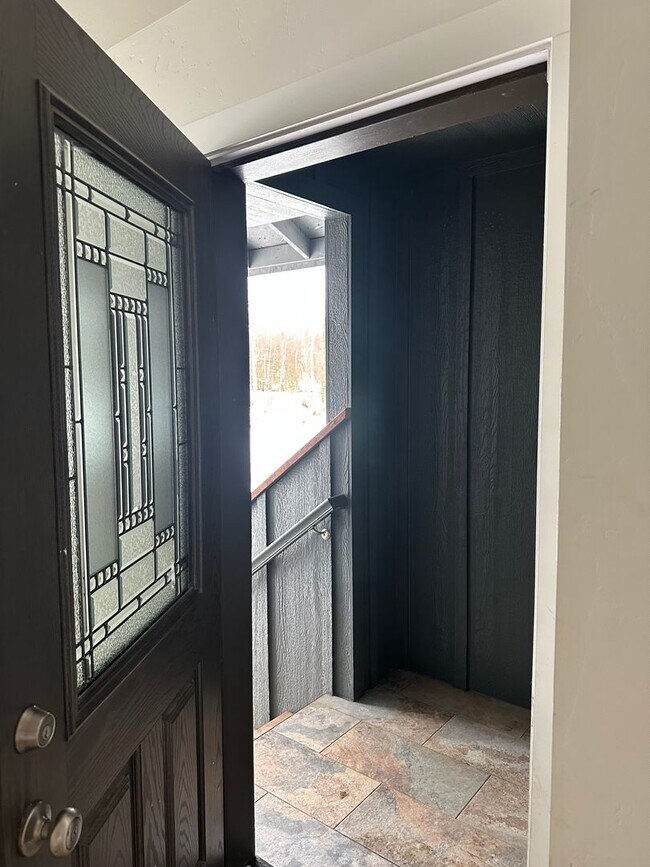 8193 N Mohawk St in Palmer, AK - Building Photo - Building Photo