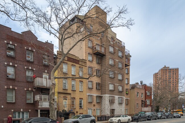 177 Taylor St in Brooklyn, NY - Foto de edificio - Building Photo