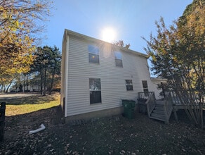 Room in House on Flint Glenn Ln in Charlotte, NC - Building Photo - Building Photo