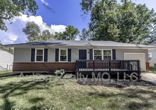 property at 5307 NE 44th Terrace