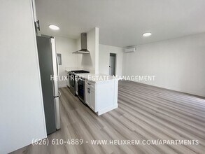 160 N Holliston Ave in Pasadena, CA - Building Photo - Building Photo
