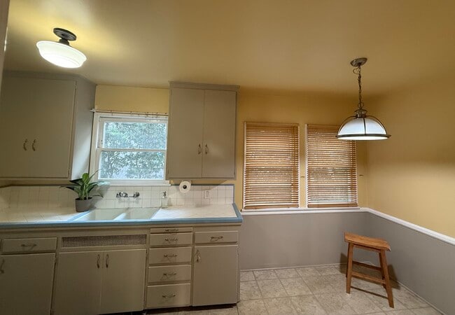 111 N 6th St, Unit 111 N. 6th St.