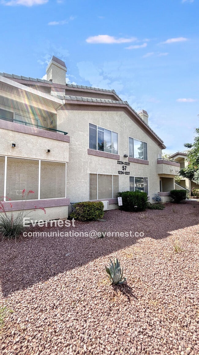 5710 E Tropicana Ave in Las Vegas, NV - Building Photo - Building Photo