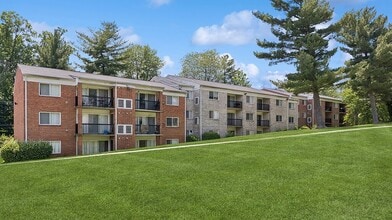 Oakfield Apartment Homes in Wheaton, MD - Building Photo - Building Photo