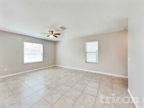 12727 Lemon Pepper Dr in Riverview, FL - Building Photo - Building Photo