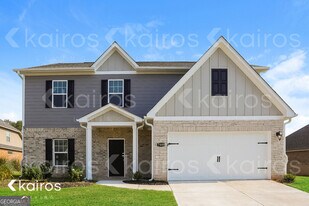 7008 Pinehurst Way N in Macon, GA - Building Photo