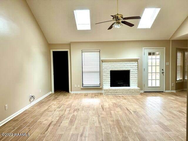 709 Rosedown Ln in Lafayette, LA - Foto de edificio - Building Photo