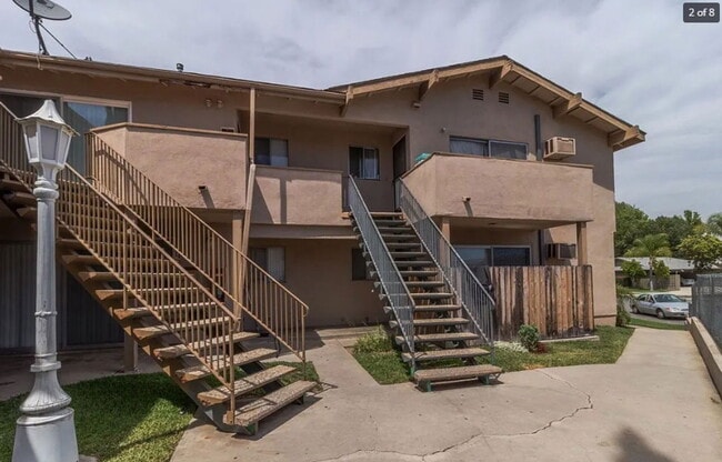 521 Ridgeway Ln in La Habra, CA - Building Photo - Building Photo