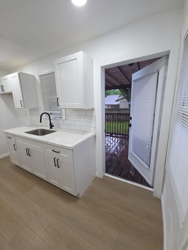 property at 509 N Rosedale Ave