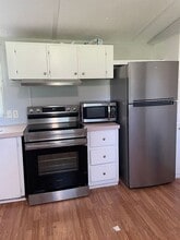 111 Alex Dr in Mount Holly, NC - Building Photo - Building Photo