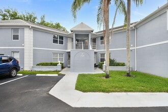 3266 SE Aster Ln in Stuart, FL - Building Photo - Building Photo