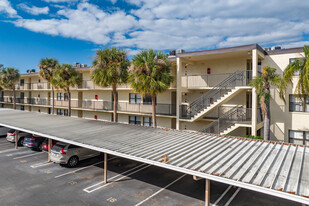 Lakeview of Largo Apartments