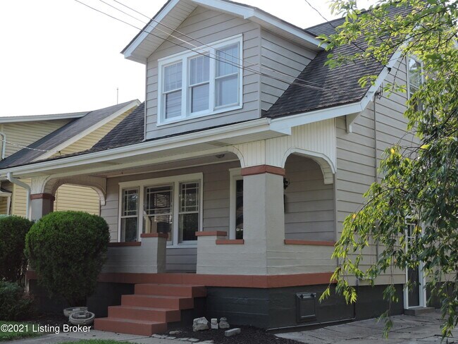 property at 670 N Barbee Way