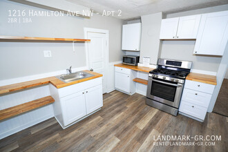 1216 Hamilton Ave NW in Grand Rapids, MI - Building Photo - Building Photo