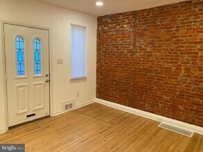 1936 McClellan St in Philadelphia, PA - Building Photo - Building Photo