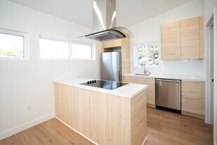 4124 W Ave 42, Unit 4122 W Ave 42 in Los Angeles, CA - Building Photo