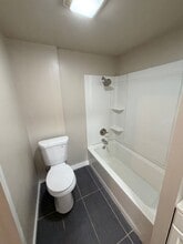 214 S Rowe St in Pryor, OK - Building Photo - Building Photo