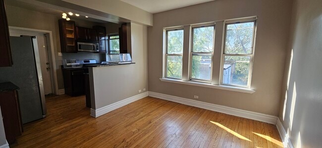 38 N Menard Ave in Chicago, IL - Building Photo - Building Photo